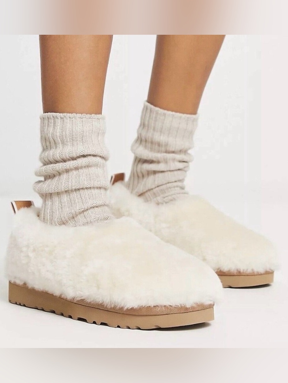 NWT UGG Women's Classic Cozy Shearling Bootie In The Color Natural Size 8